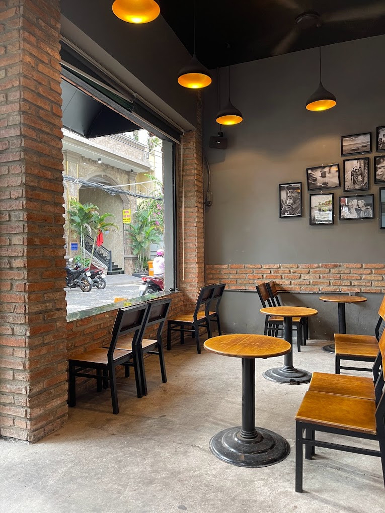 Cho thuê nhà 2 mặt HXT  đường Nguyễn Giản Thanh,Q.10